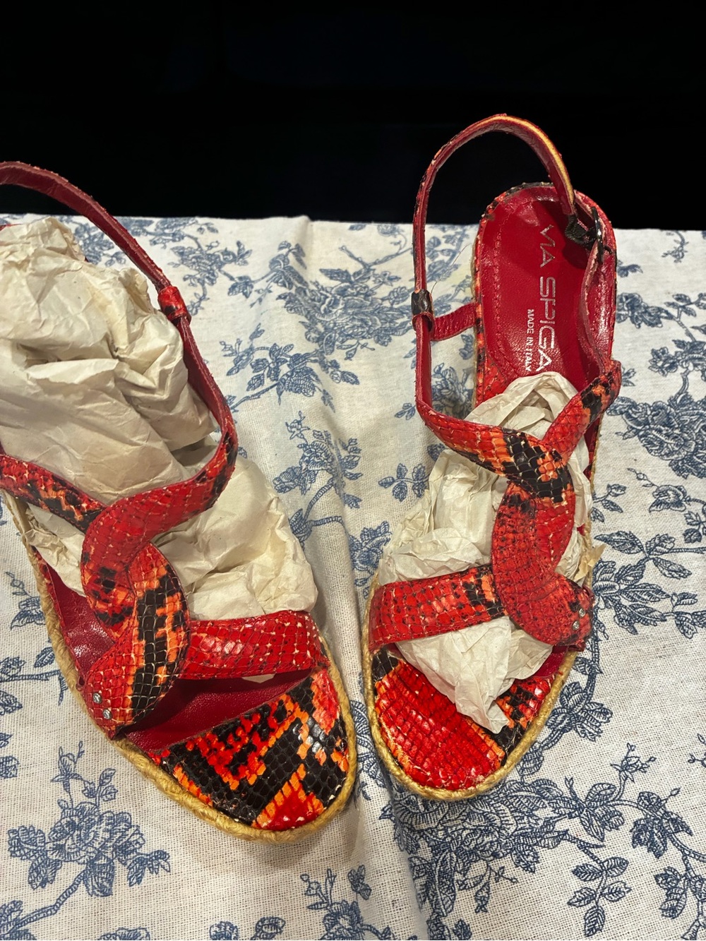 Via Spiga Red and Black Patterned Leather Wedges